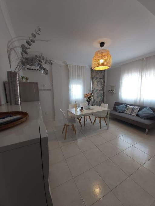360° Seaview Benalbeach Appartement